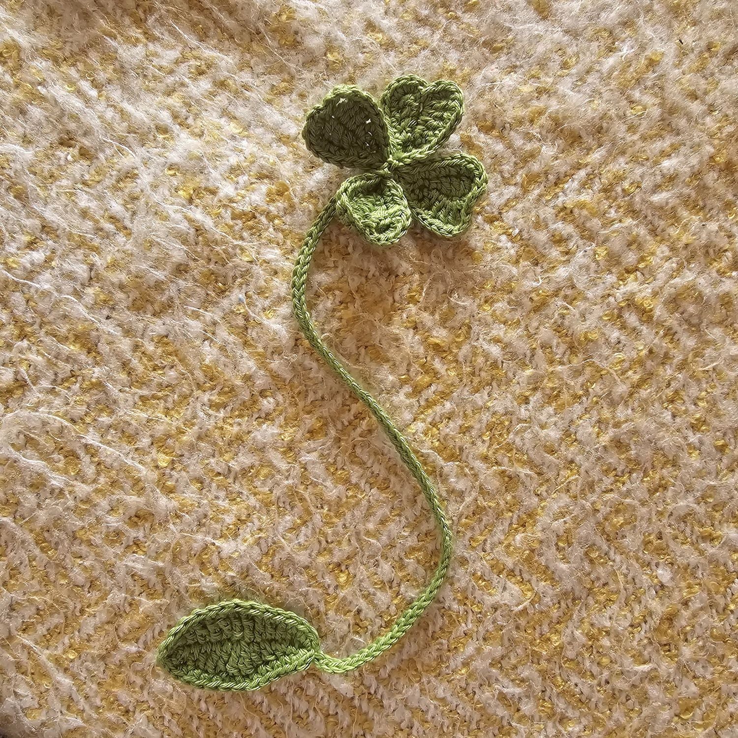 Marcapáginas trébol de la suerte